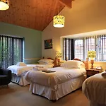 B+B York Szálloda 4*