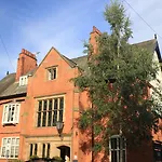 B+B York