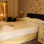 B+B York