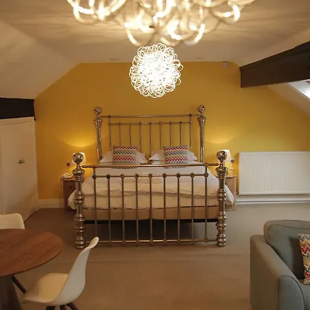 B+B York York