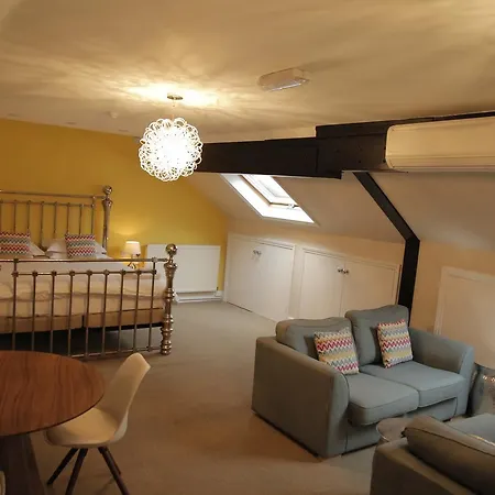 B+B York 4*